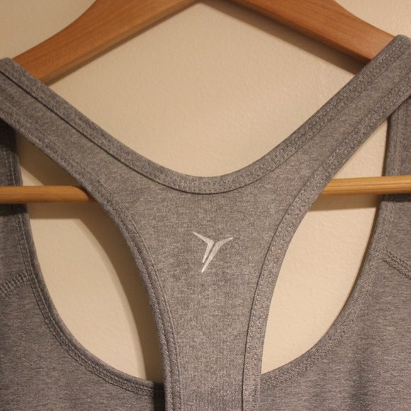 Old Navy Grey Activewear Run Tank Top - Picture 7 of 7